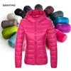 Winter Ultra Light Womens Down Jackets Krótkie plus 3xl 3xl kaczka w dół płaszcz z kapturem puffer płaszcz sprężynowy