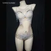 Body transparente de malla brillante con diamantes de imitación y perlas, tocado blanco para mujer, traje de espectáculo de Bar de bailarina, conjunto de traje de fiesta de cumpleaños