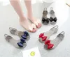 Летняя новая мода Женщины Bowknot Peep Toe Crystal Hollow неглубокие пляжные сандалии дамы пластак Slaston Jelly Shoes 202003215252974