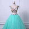 Stora Beading Färgglada Kristaller Prom Klänningar 8: e klass två stycken A-Line Quinceanera Dress Sweetheart Unique Satin Backless Pageant-klänningar