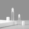 エッセンシャルオイルのアイクリームと香水分配のためのプラスチック製のキャッププラスチックローラーボールの5ml 10mlのガラスローラーボトル