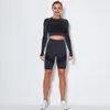 2020 Women039S Yoga Set Seamless Sportswear 2 Pieces Set Quick Dry Long Sleeve Sweat Shirt Crop Top High midje Rinnande shorts Y3105302