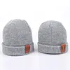 Nowe przybycie klasyczne dzianiny ciepłe czapki dla dorosłych i dzieci Rozmiar czystych kolorów czapki z nosem świni solidną czapkę Wholle2897178