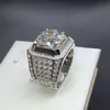 Mode hommes anneaux de mariage bijoux de haute qualité femmes pierres précieuses bagues de fiançailles simulé diamant argent Ring215V