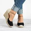 Kadınlar Düşük Kama Topuk Boho Sandalet Kapalı Toe Toka Ayak Bileği Kayışı Platform Ayakkabı1
