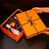 Luxo Caixa de presente de fita de seda laranja laranja Caixa de casamento CARTELHA DE CATERAGEM VENDENDO DE CAPELA PABELAÇÃO DE CABELAÇÃO Decorativa Box8054188