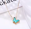 Mode Bunte Blau Rosa Anhänger Halskette Frauen Charme Acryl Schmetterling Halsketten für Mädchen Freund Geschenk Freies Schiff