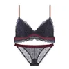 2020 New Women's Francesa Underwear Ultra-fino Sutiã Set Feminino Pequenos Seios Reúna Triângulo Cup Sexy Lace Bra Bra Tamanho S-L