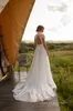 2021 Spitze Brautkleider Hoher Kragen Cap Sleeve Applikationen Brautkleider Hohlkreuz Sweep Zug A-Linie Hochzeitskleid Robe De Mariee