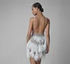 Berta Feather Prom Dresses Sexig Short Spaghetti V Neck Backless Pärlade promklänningar Illusion Formell aftonklänning