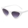 Nouvelle mode blanc petit cadre Lunettes de soleil Personlity Designer mignons femmes tendance verres de soleil chats de chats pour femmes OCulos5084067 sexy