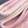 Coperta in misto lana Sciarpa morbida portatile modello cavallino Coperte blu rosa gialle per l'autunno primaverile