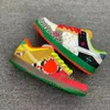 Dunk SB Low Raygun Sneakers Shoes 최고 품질 남자는 Raygun 타이 염료 블랙 어떤 인과 신발 Raygun 타이 염료 화이트와 박스 크기 36-45 신발