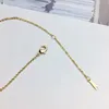 Vente directe d'usine perle d'eau douce naturelle serrure en cuivre pendentif mode rétro or injection couleur accessoires collier fait main bijoux