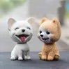 9cm Husky Teddy Pomeranian Shaking Head Dog Car Prydnad Söt Nodding Decoration Gift för bil Inredning Hem Bil Tillbehör