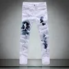 Weiße Mode-Herren-Jeans, einzigartige Beleuchtung und Mann-Druck, Baumwolle, große Größe 40, Jeans für Männer, 2021 neu