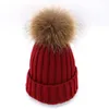 Caps 1pcs Mulheres Moda Hat Inverno Pom Poms Skullies Gorros Inverno Moda de malha de algodão Hat Mulheres exterior macia das senhoras fêmeas