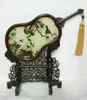 Articles de cadeau d'anniversaire de mariage pour la décoration de bureau à domicile ornements accessoires de table artisanat motifs de broderie en soie chinoise cadre wengé