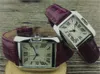La vendita calda delle donne degli uomini orologi di marca orologio quadrato ultrasottile Per gli uomini le donne del silicone cinturino da polso al quarzo Orologio maschio regalo di San Valentino