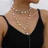 Collane con perline lunghe di perle finte barocche Collana a cuore con diamanti vuoti per donne Collana elegante in argento a doppio strato con gioielli per feste