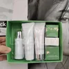 Derniers autres articles de soins de santé Nouveaux soins de la peau 8PCS SET lotion hydratante essence crème maquillage santé beauté toutes les peaux livraison rapide