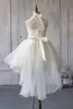 Halter Çiçek Kız Elbise Güzel İnciler Kanat Custom Made Kız Pageant Elbise Hi Lo Çocuk Doğum Aşınma