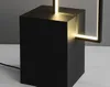 Nordiska minimalistiska LED -golvlampor Tricolor Lamp Remote Control inomhusdekor Black Metal med Switch -knapp Standing Lamp7164069
