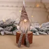 Cartone animato decorazioni natalizie bambola postura seduta creativa bambola della foresta Ciondolo albero di Natale cartone animato Mini ciondolo bambola senza volto T9I00552