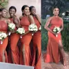 Goedkope Nieuwe Sexy Afrikaanse Zeemeermin Bruidsmeisjekleding Oranje Halter Side Split Plus Size Bruiloft Gast Jurk Gedrapeerde Tuin Maid of Hon2491