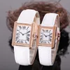 2020 Top New Gold Classic Womens Fashion Crystal Dial de 27 mm de 24 mm Movimiento de cuarzo Relojes Square Lady Wristwatches Montres WOMA7184669