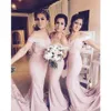 Светло-розового -Плеча Русалка невеста платье Sexy аппликация горничная честь Gowns Sweep Поезда женщин Формальной партии Vestidos