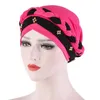 Muslimska kvinnor elastiska flätor kors piska pärlor korsa silkeslen hatt kepsar scarf beanie caps hijab headwear head wrap hair accessories