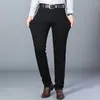 Jeans da uomo 2021 Autunno Pure Black Business Stile classico Pantaloni in denim elasticizzato con vestibilità regolare Pantaloni casual di marca di moda2774