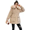 Women's Down Parkas 2022 Fashion Winter Jacket Kvinnor stor päls krage avslappnad varm tjocklek vadderad outwear lady huva