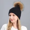 Beanie Skull Caps FS Winter Warm Knitted Hats For Women With Real Raccoon Fur Pompom Green White Slouchy Cap Skullies Beanies Gorr208N