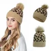 Nuovo berretto da donna autunnale caldo inverno con stampa leopardata cappello lavorato a maglia di lana tinta unita berretto da sci con pompon di lana245I