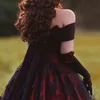 고딕 벨 레드 블랙 레이스 볼 가운 웨딩 드레스 빈티지 레이스 업 코르셋 Steampunk 잠자는 숲속의 미녀 오프 숄더 플러스 사이즈 브라 가운