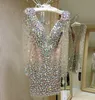 Champagne sexy courte du soir Robes de bal 2022 Manches longues V perle en cristal Mini robes de cocktails de fête de graduation formelle 338i