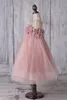 Robes de demoiselle d'honneur rose Blush pour mariage, robe de fête d'anniversaire pour enfants, col en bijou transparent, à volants, tendance