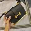 Klassieke Vierkante Ketting Schoudertassen Letter Insert Gesp Portemonnee Dame Handtassen Lederen Vrouwen Koppeling Messenger Bag Crossbody Botes