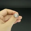 Bröllopsringar klassiska ihåliga vackra linjer imitation pärla silver färg damer ring temperament enkla kvinnor039s engagemang g4064401