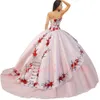 Lovely Bold Broderad Rose Charro Insignia Quinceanera Dress Western Debutante Silver Medaljonger Blush Tulle och Satin Sweep Train Sweet 16 Dress