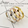 Preto redondo tag corrente pulseiras numerais romanos pulseira para mulheres clássico marca jóias de aço inoxidável rosa ouro pulseiras 10428859028