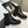 Sıcak Satış Kalite Yeni Moda Perçinler Sneakers Kadınlar Yüksek Top Sneaker Bilek Boots