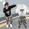 Erkek Giysileri Setleri Bahar Sonbahar Çocuk Günlük Coatpants 2pcs Boy Boy Boy Çocuklar Jogging Suit 2020 Yürümeye Başlayan Kıyafetler5900565