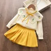 Menoea Children Winter Suits 2020イングランドスタイルのセーターガール格子縞のウール服のシャツスカート2pcs赤ちゃん秋の服セットLJ200916520457