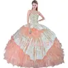 Herzförmiges, vollständig besticktes Quinceanera-Kleid mit Charra-Insignien, mexikanische Medaillons und Rüschen, Ballkleid für Debütantin, abnehmbare Schleife