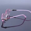 Solglasögon Eleganta kvinnor Rimless Reading Glasses Rhinestone Frame Pink Eyeglasses Hyperopia Frameless för Read Optic Presbyopic EY8178618