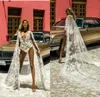 Salto in spiaggia abiti boho corti con cape in pizzo applicato da sposa sexy abiti da sposa estate a collo