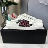 Rabat Tanie Mężczyźni Kobiety Sneaker Casual Buty Niskie Najlepsze Skórzane Sneakers Ace Bee Stripes Buty Spacery Trenerzy Drop Shipping